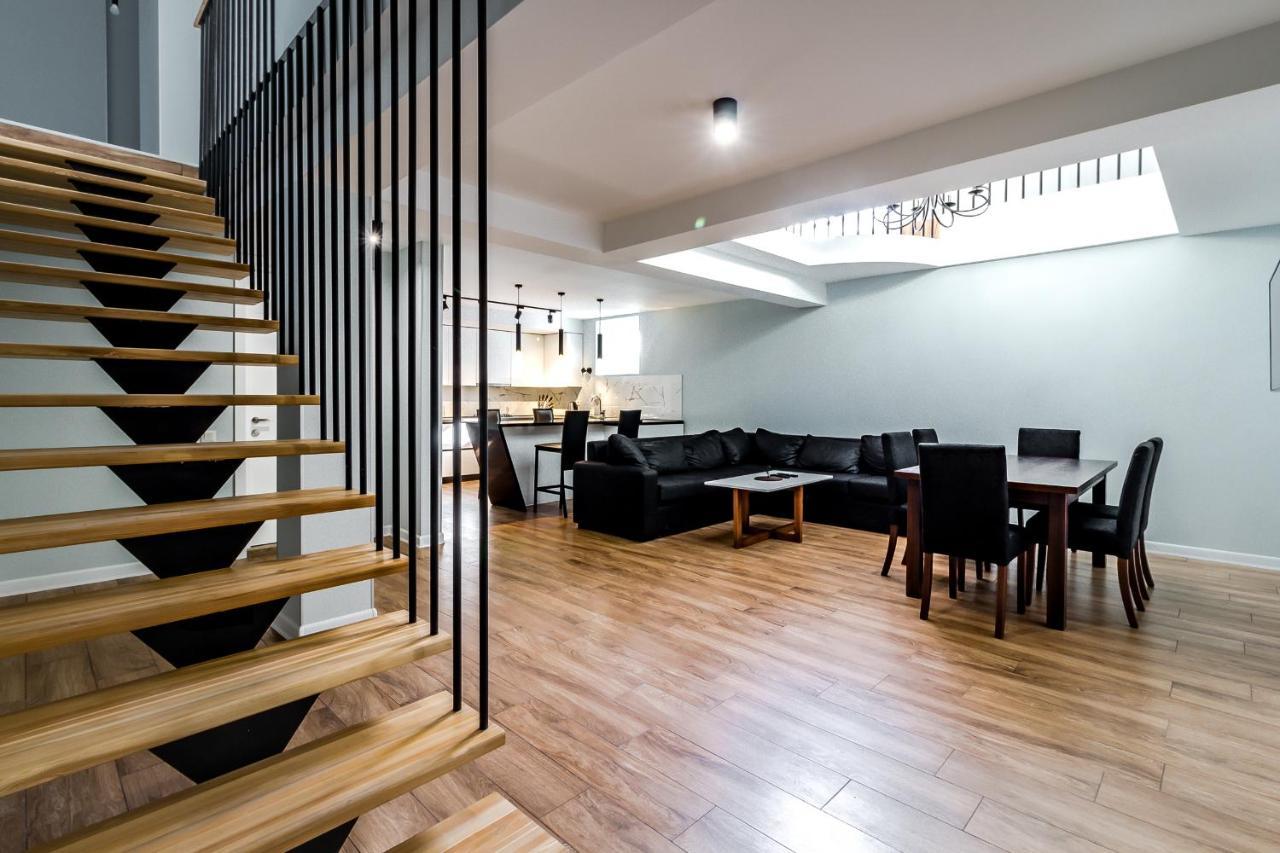 Modern Apartment In Old Tbilisi Eksteriør billede