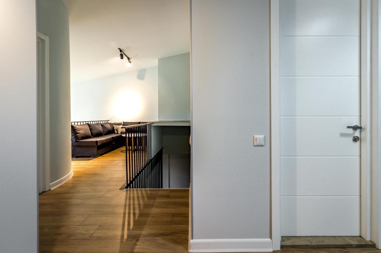 Modern Apartment In Old Tbilisi Eksteriør billede